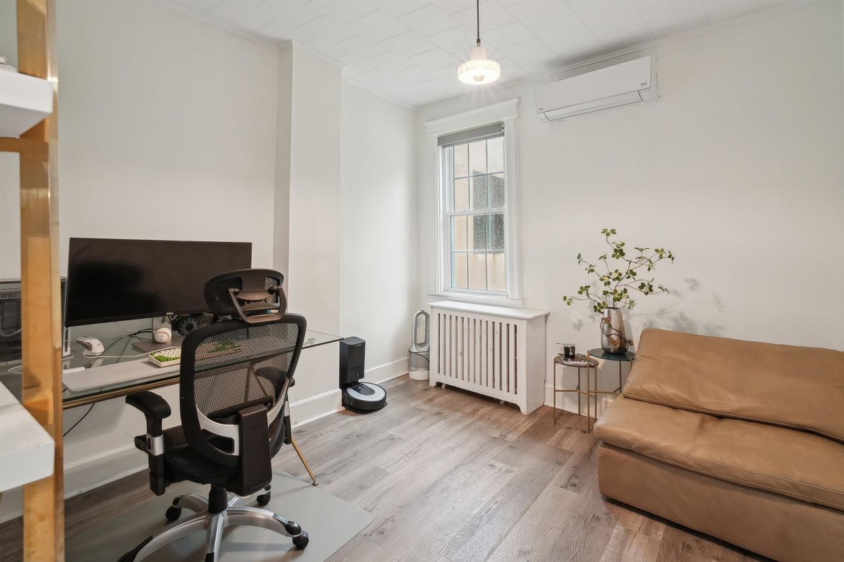 Home Office, Interior, Pendant Lights, Wood Texture Flooring