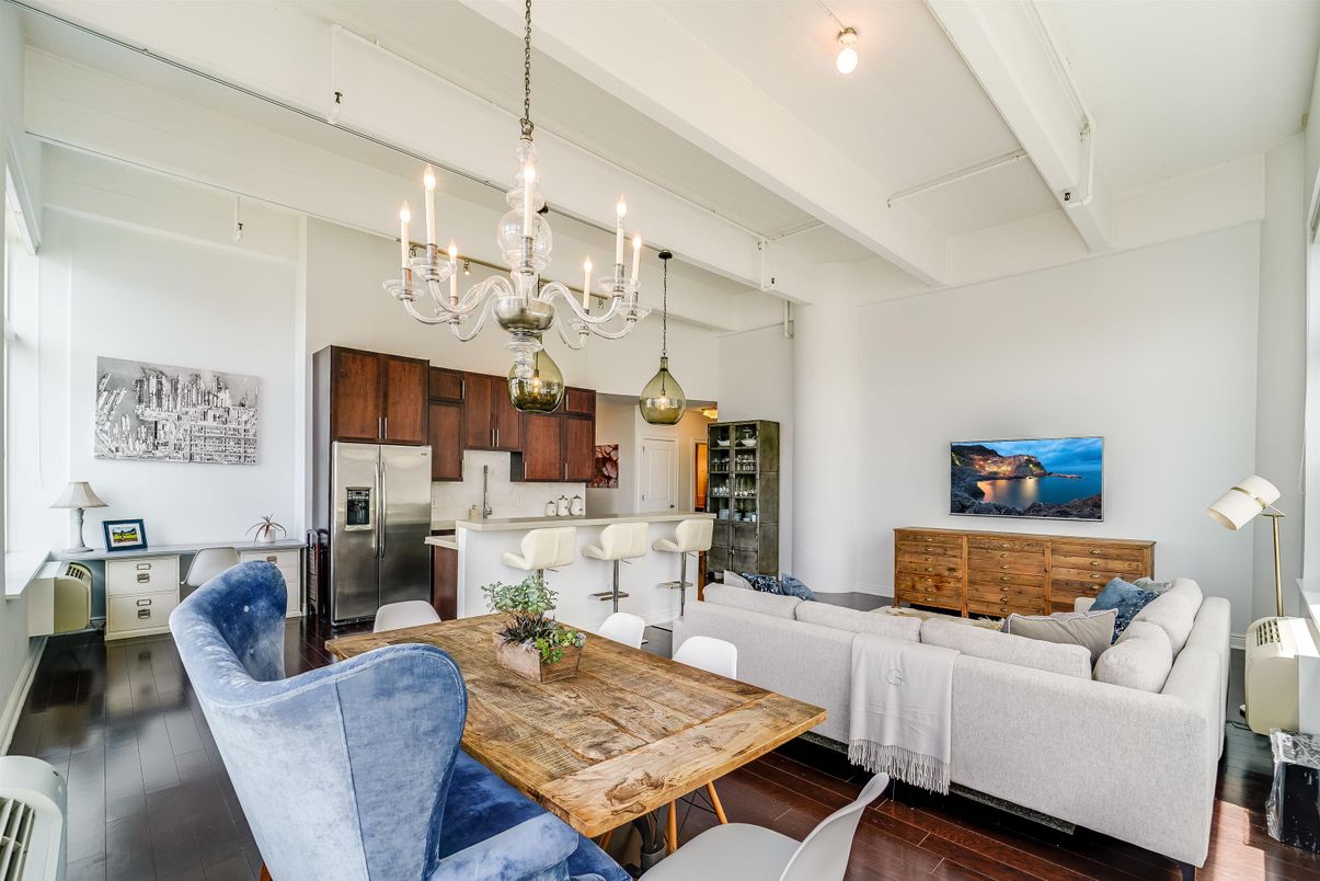Chandelier, Dining room, Interior, Kitchen, Living room, Pendant Lights, Stainless Steel Appliances, Wood Texture Flooring
