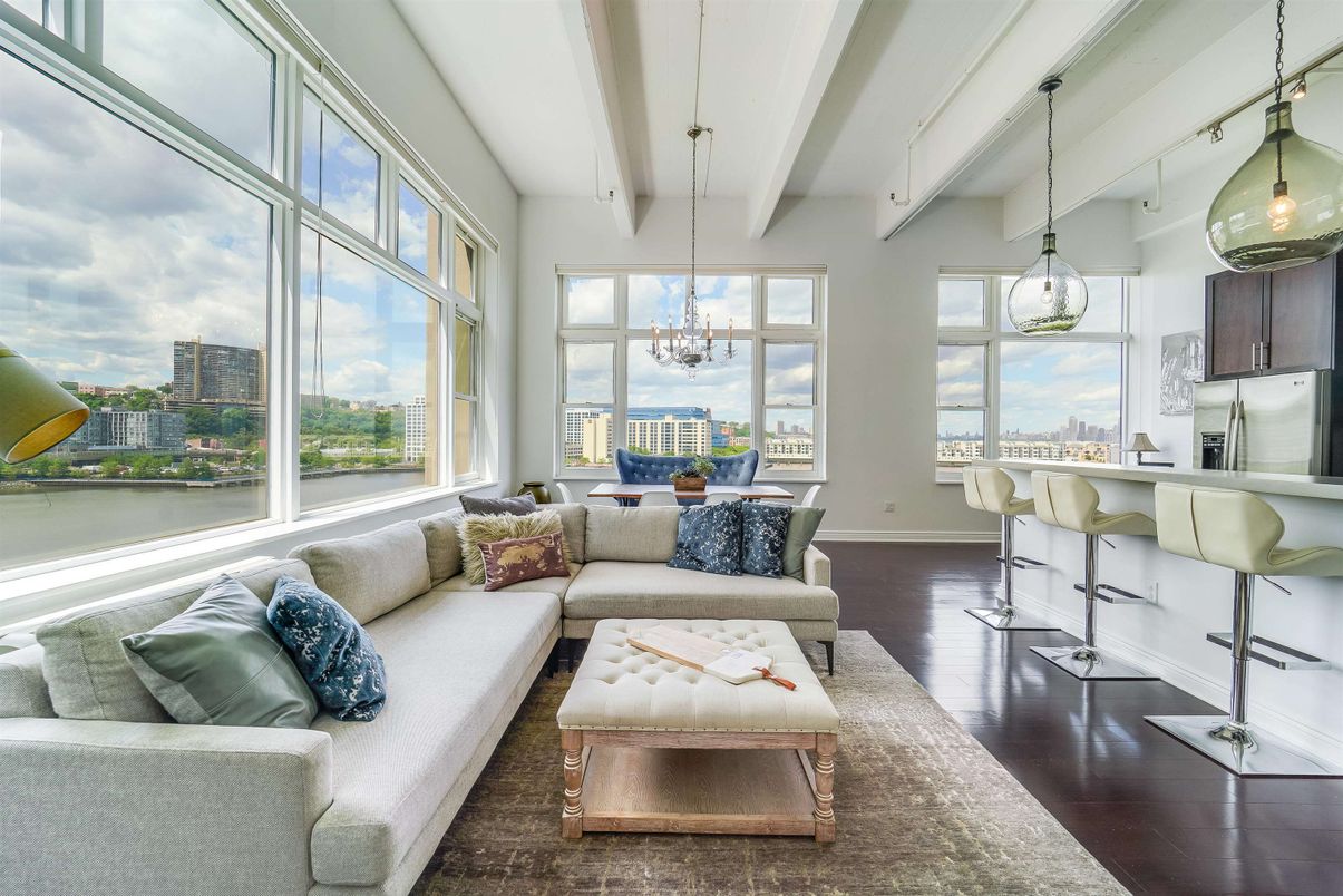 Interior, Kitchen, Living room, Pendant Lights, Wood Texture Flooring