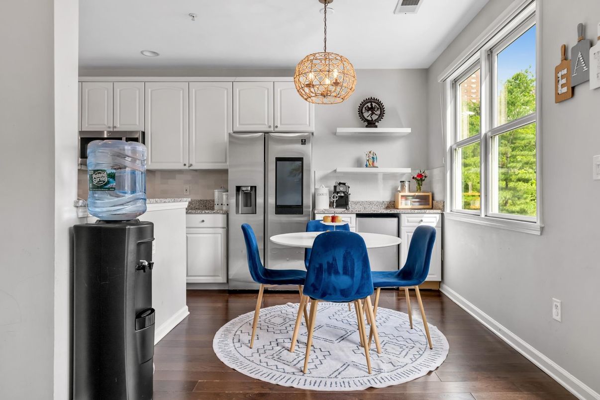 Dining room, Interior, Kitchen, Pendant Lights, Recessed Lighting, Wood Texture Flooring