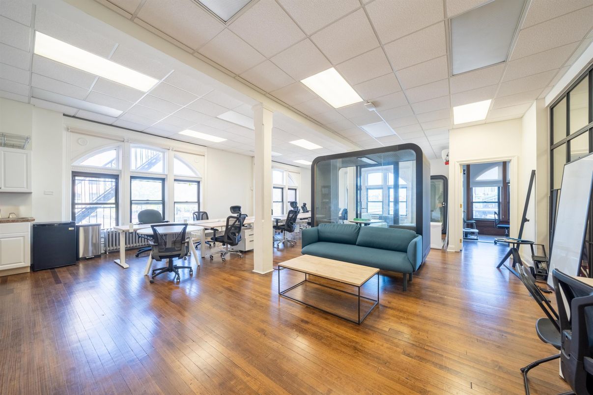 Fitness Equipment, Home Office, Interior, Recessed Lighting, Wood Texture Flooring