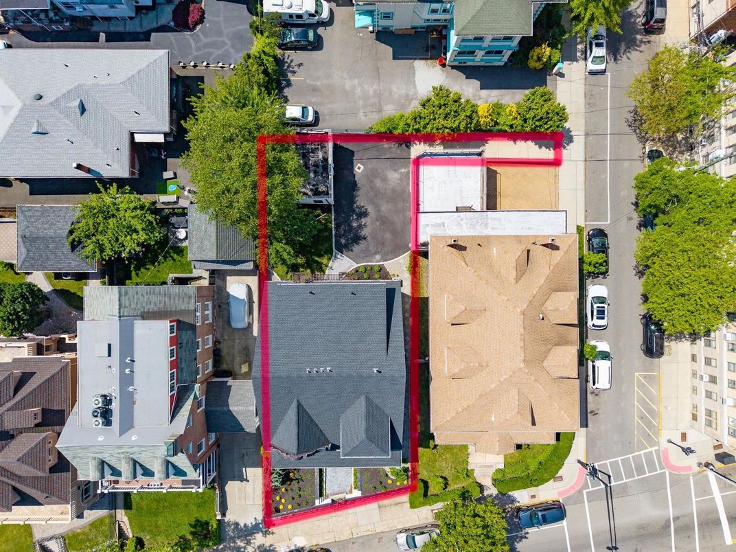 Exterior, Drone