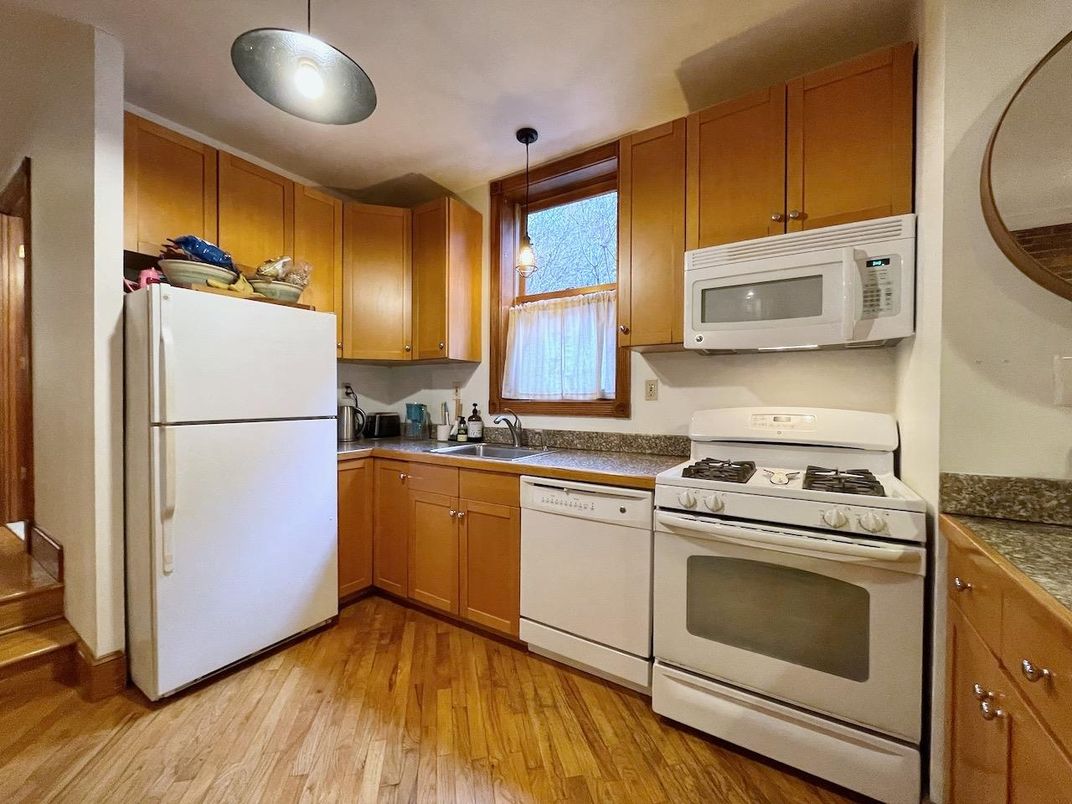 Interior, Kitchen, Pendant Lights, Wood Texture Flooring