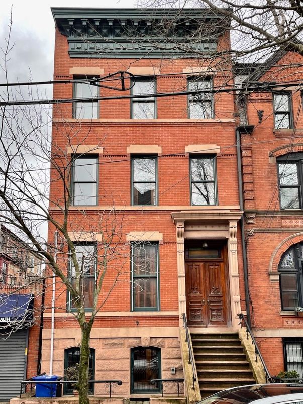 Exterior, Facade, Brick Facade, Rowhouse