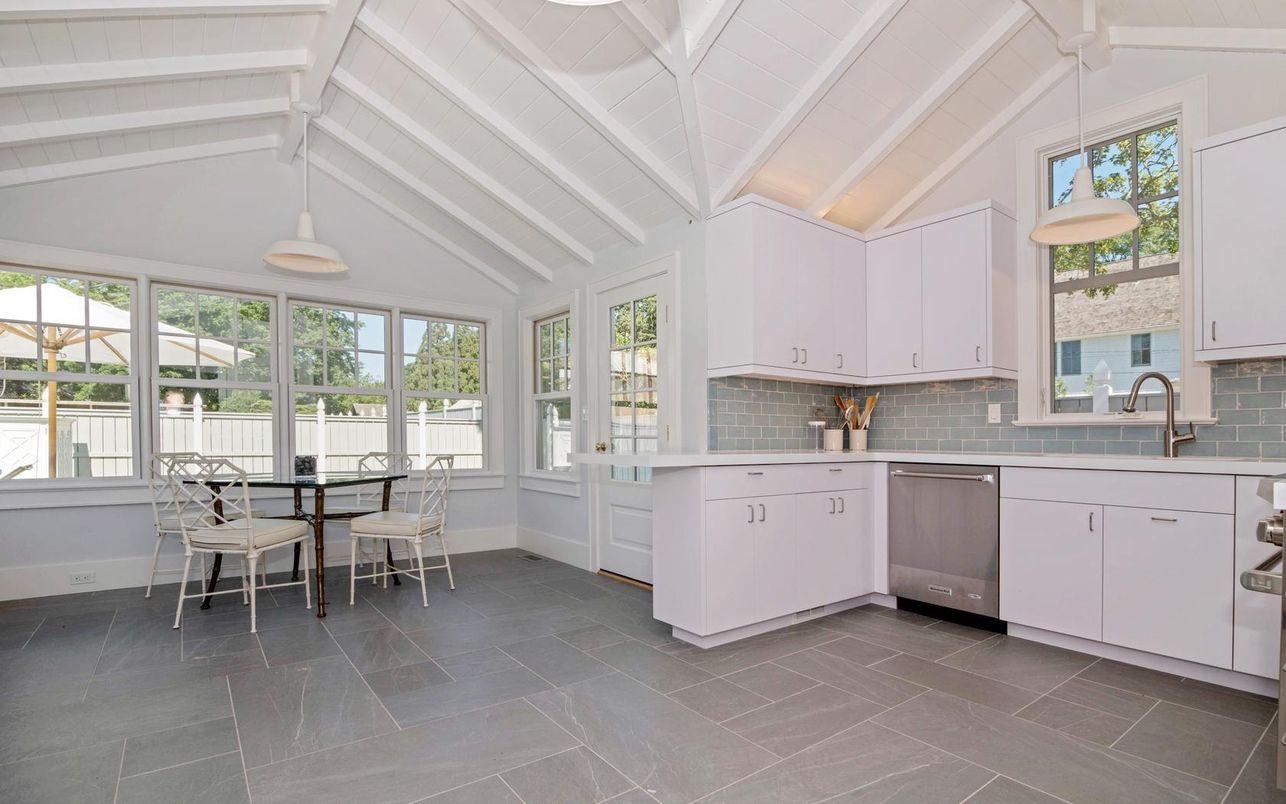 Dining room, Interior, Kitchen, Pendant Lights