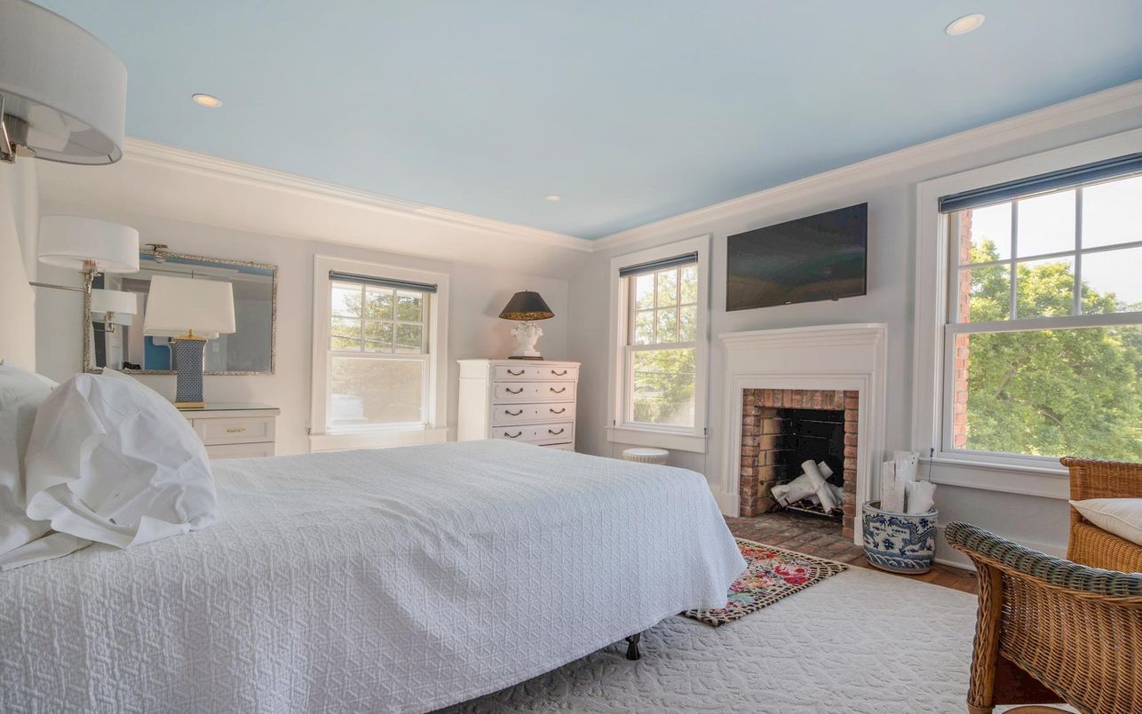 Bedroom, Fireplace, Interior, Recessed Lighting, Wood Texture Flooring