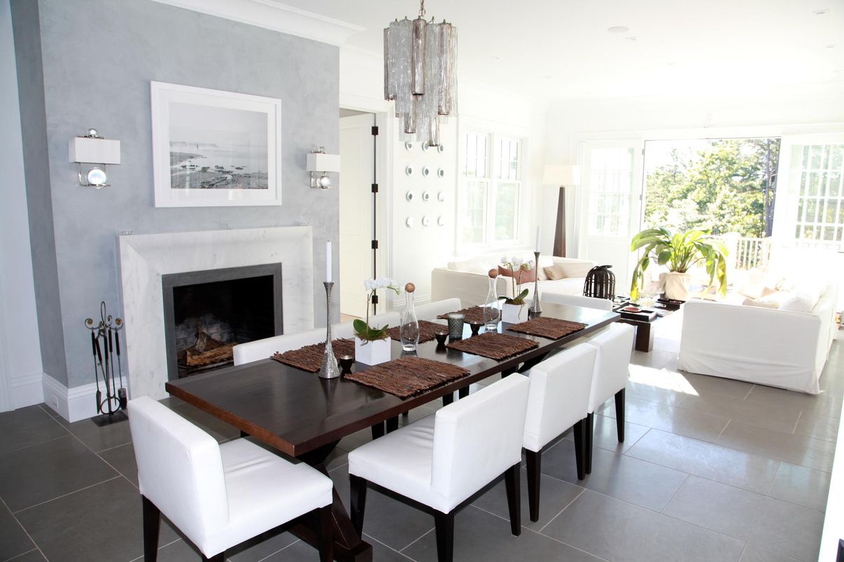 Chandelier, Dining room, Fireplace, Interior, Living room