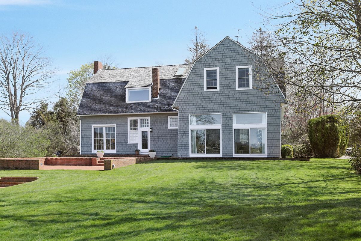 Backyard, Exterior, Facade, Cape Cod