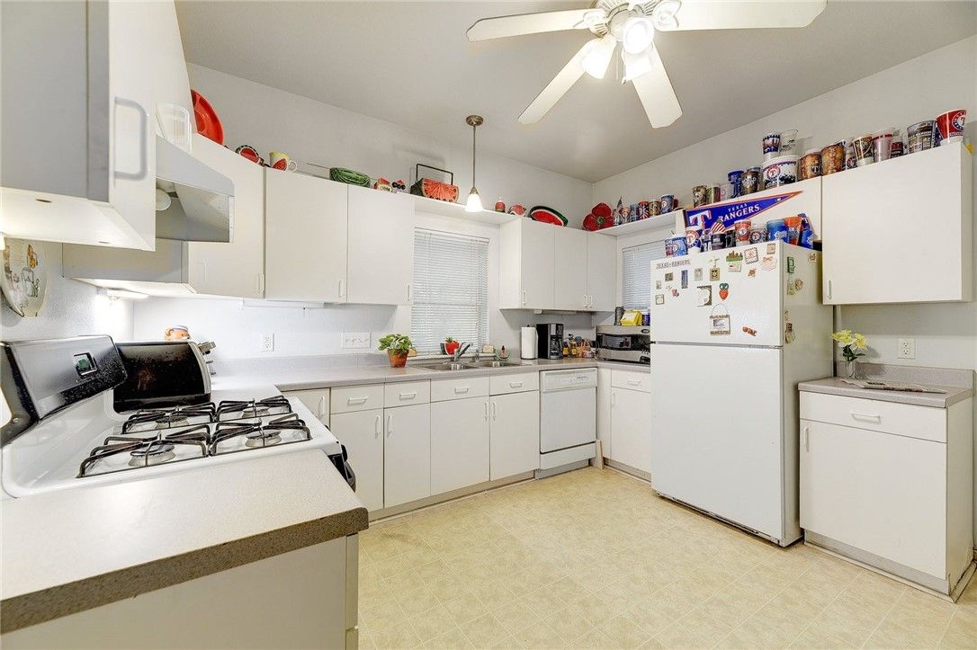 Interior, Kitchen, Pendant Lights