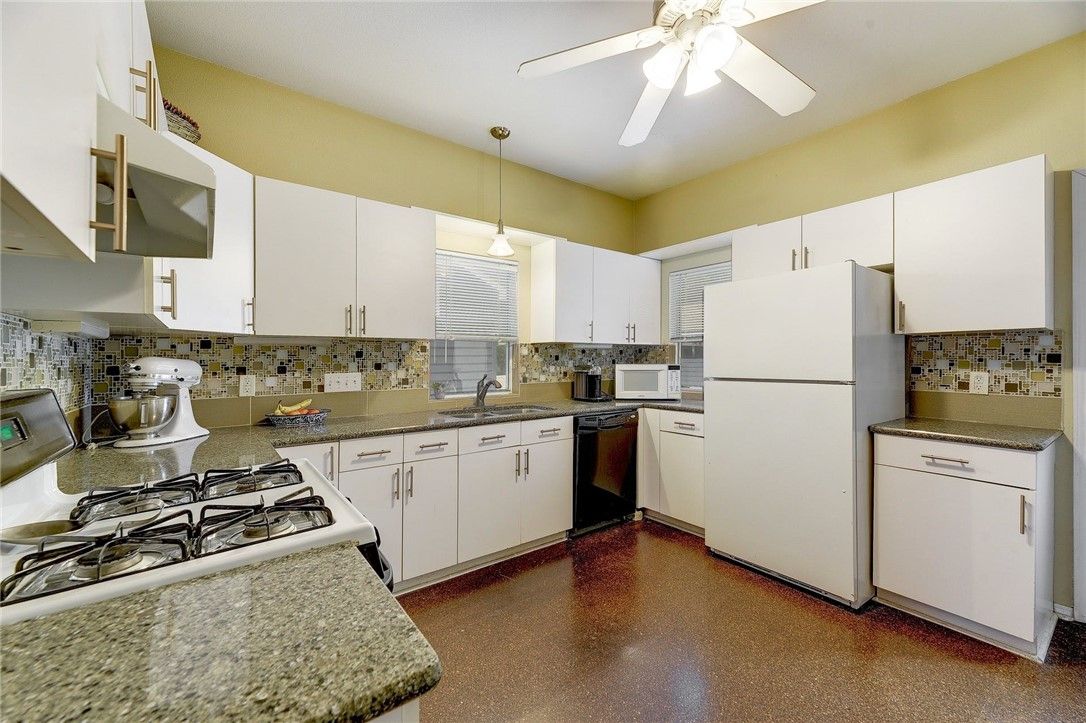 Interior, Kitchen, Pendant Lights