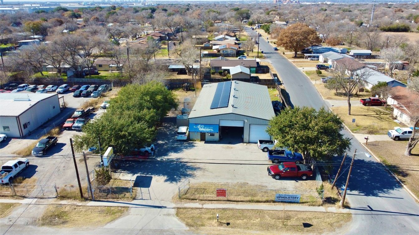 Exterior, Drone