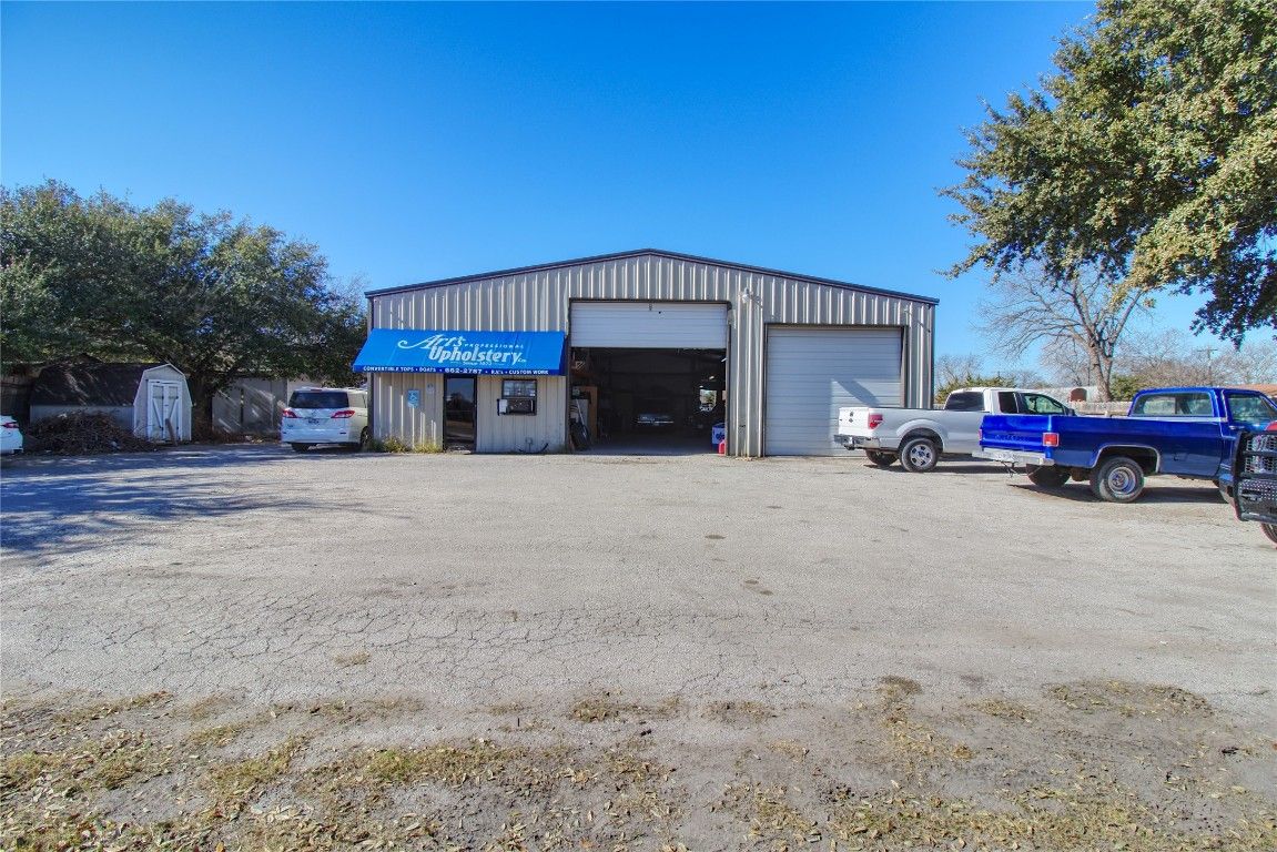 Backyard, Detached Garage, Exterior