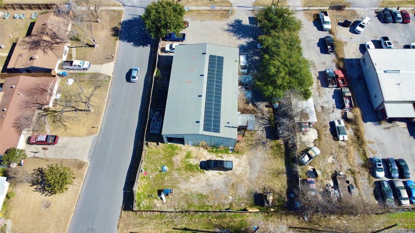 Exterior, Drone