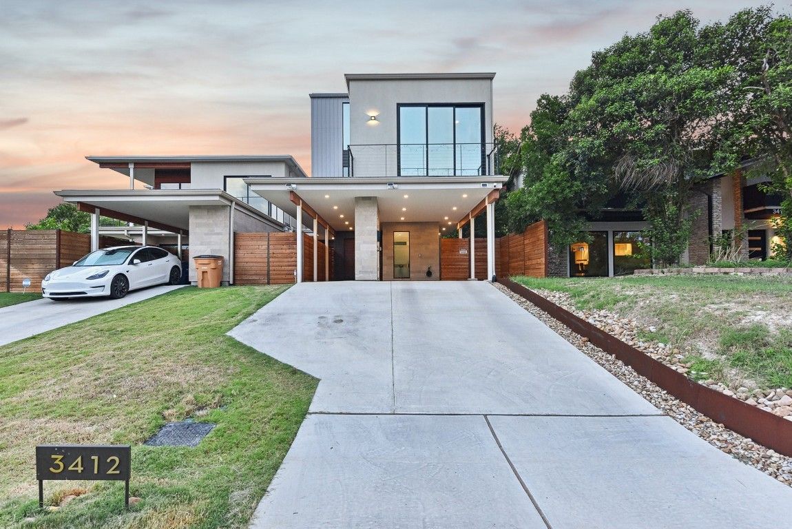 Backyard, Exterior, Facade, Modern
