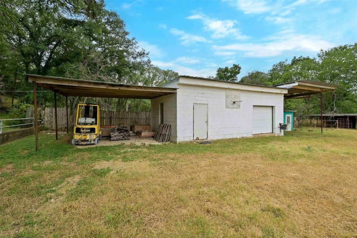 Backyard, Detached Garage, Exterior
