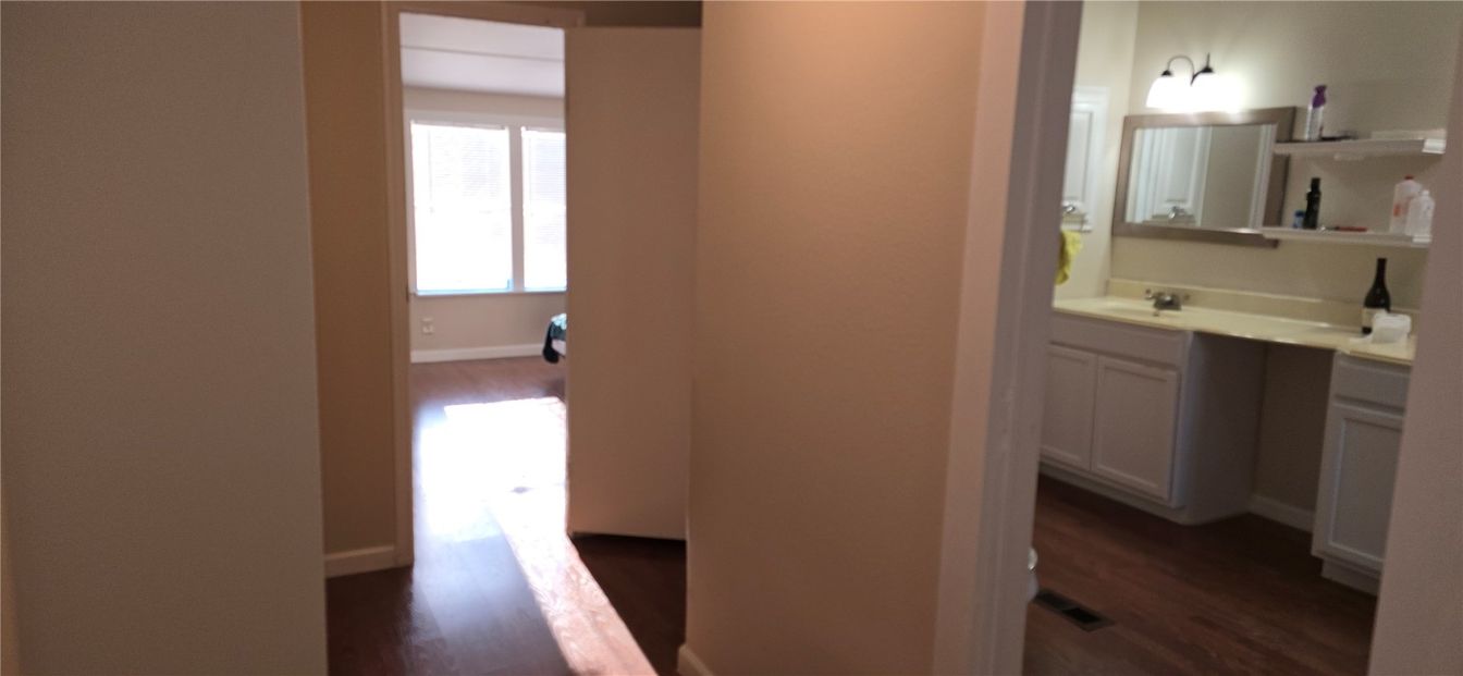 Bathroom, Interior, Wood Texture Flooring