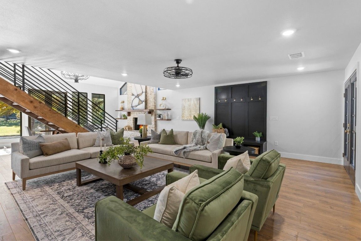 Interior, Living room, Recessed Lighting, Wood Texture Flooring
