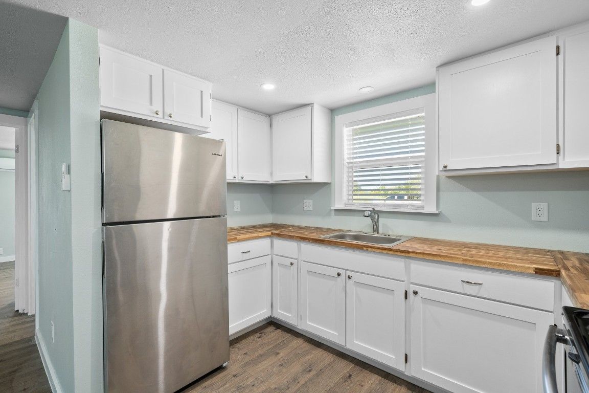 Interior, Kitchen, Recessed Lighting, Wood Texture Flooring