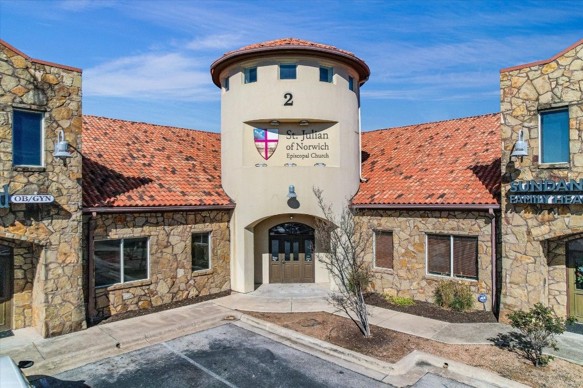 Exterior, Facade, Spanish Mediterranean