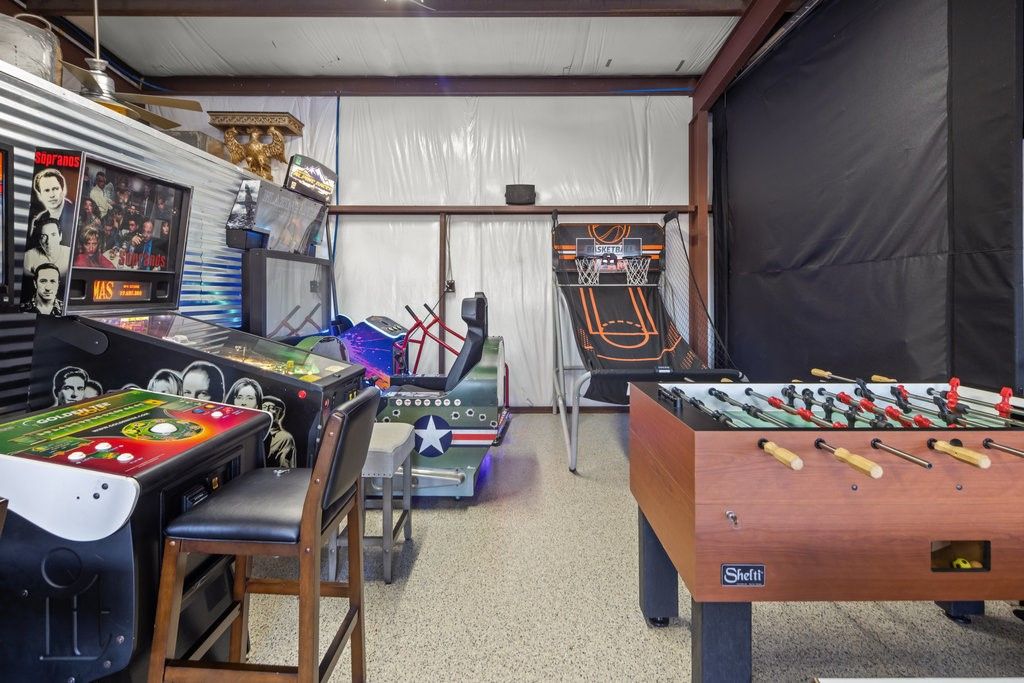 Fitness Equipment, Game Room, Interior