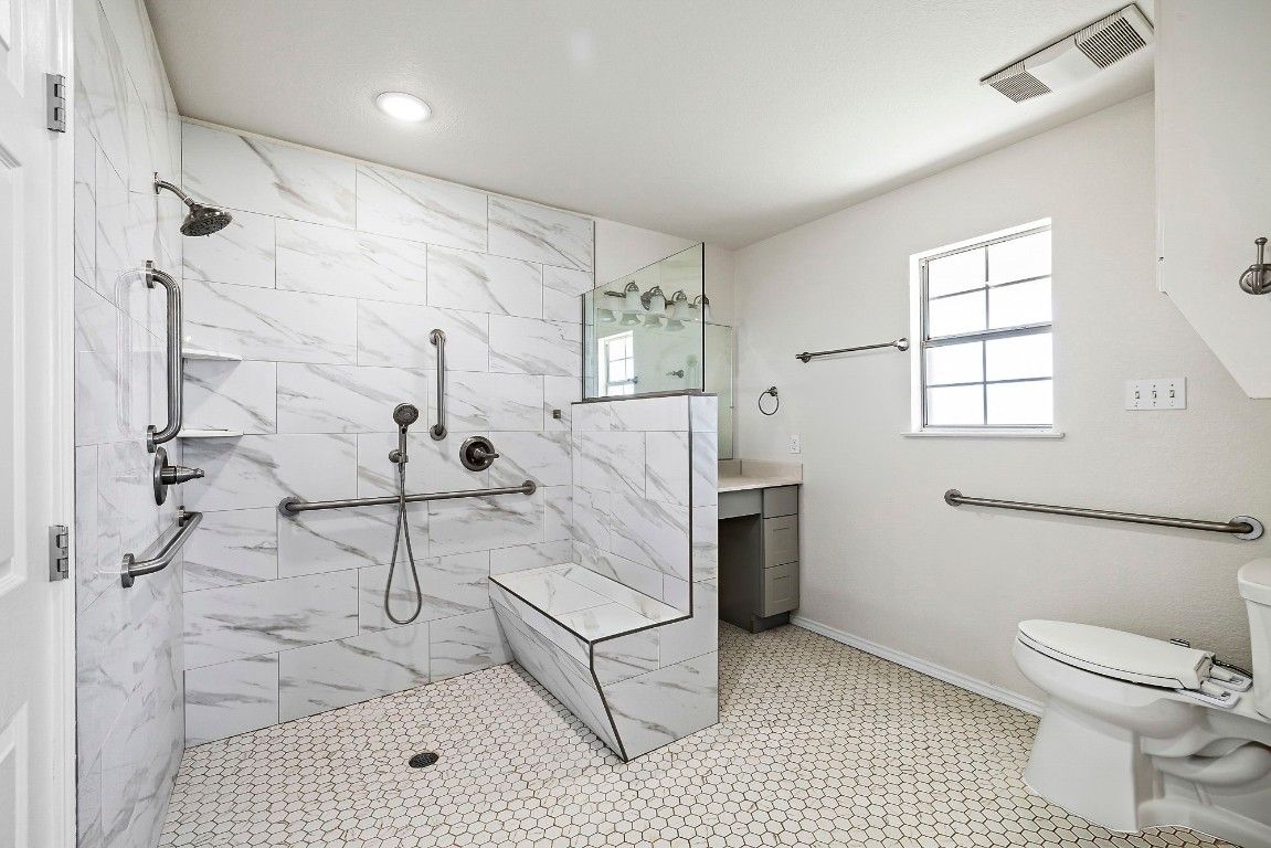 Bathroom, Interior, Marble Walls, Recessed Lighting