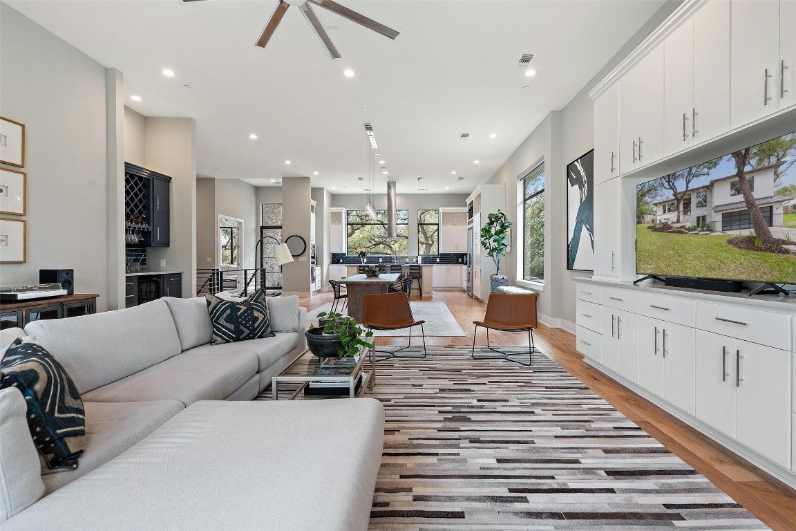Dining room, Interior, Living room, Pendant Lights, Recessed Lighting, Wood Texture Flooring