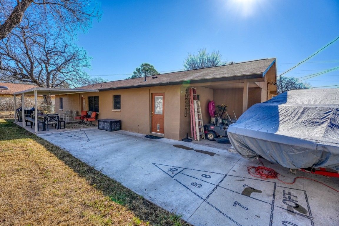 Backyard, Exterior