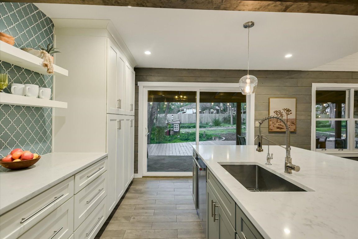 Interior, Kitchen, Pendant Lights, Recessed Lighting, Wood Texture Flooring