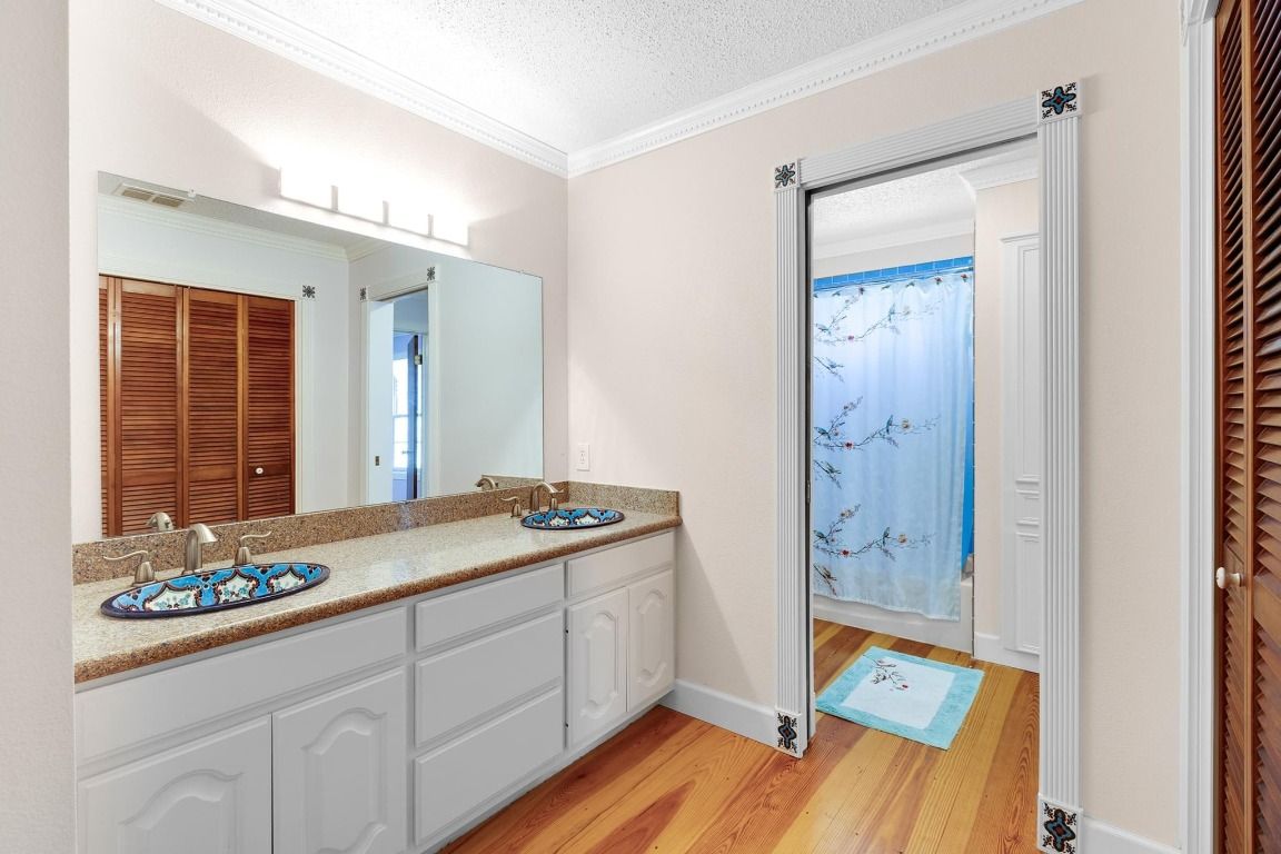 Bathroom, Dual Sink Vanities, Interior, Wood Texture Flooring