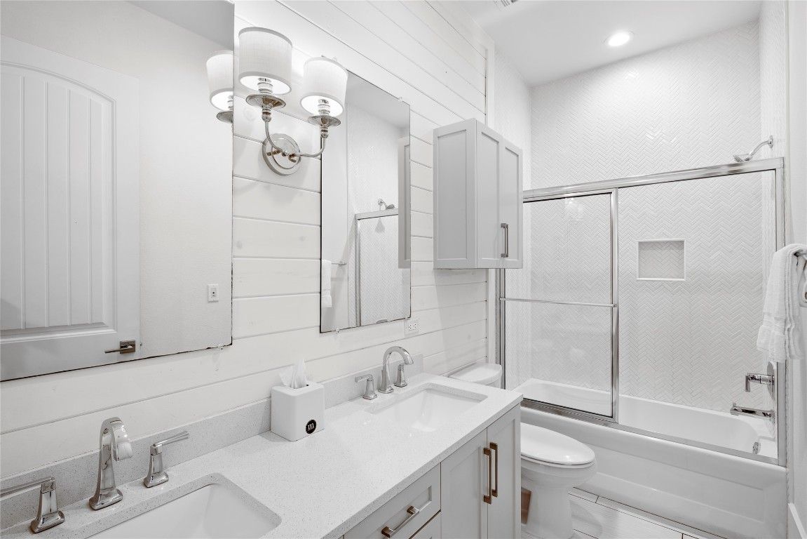 Bathroom, Dual Sink Vanities, Glass Shower, Interior, Recessed Lighting