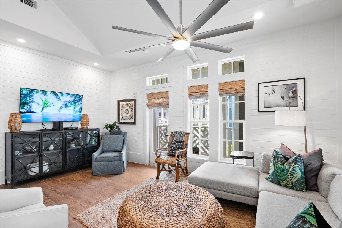 Interior, Living room, Recessed Lighting, Wood Texture Flooring