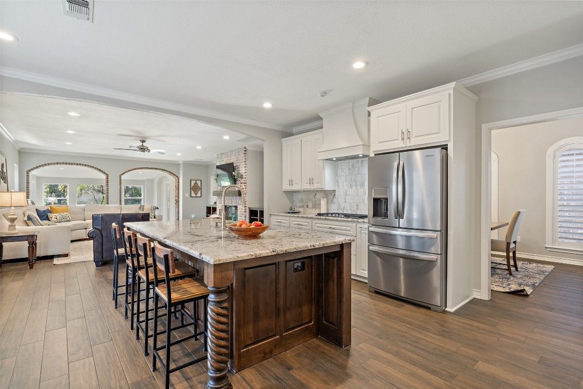 Interior, Kitchen, Living room, Recessed Lighting, Stainless Steel Appliances, Wood Texture Flooring