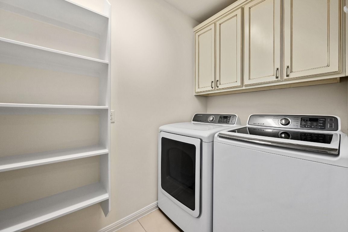 Interior, Washer