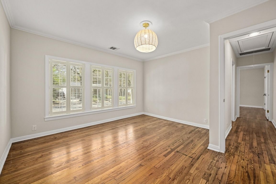 Chandelier, Empty room, Interior, Wood Texture Flooring