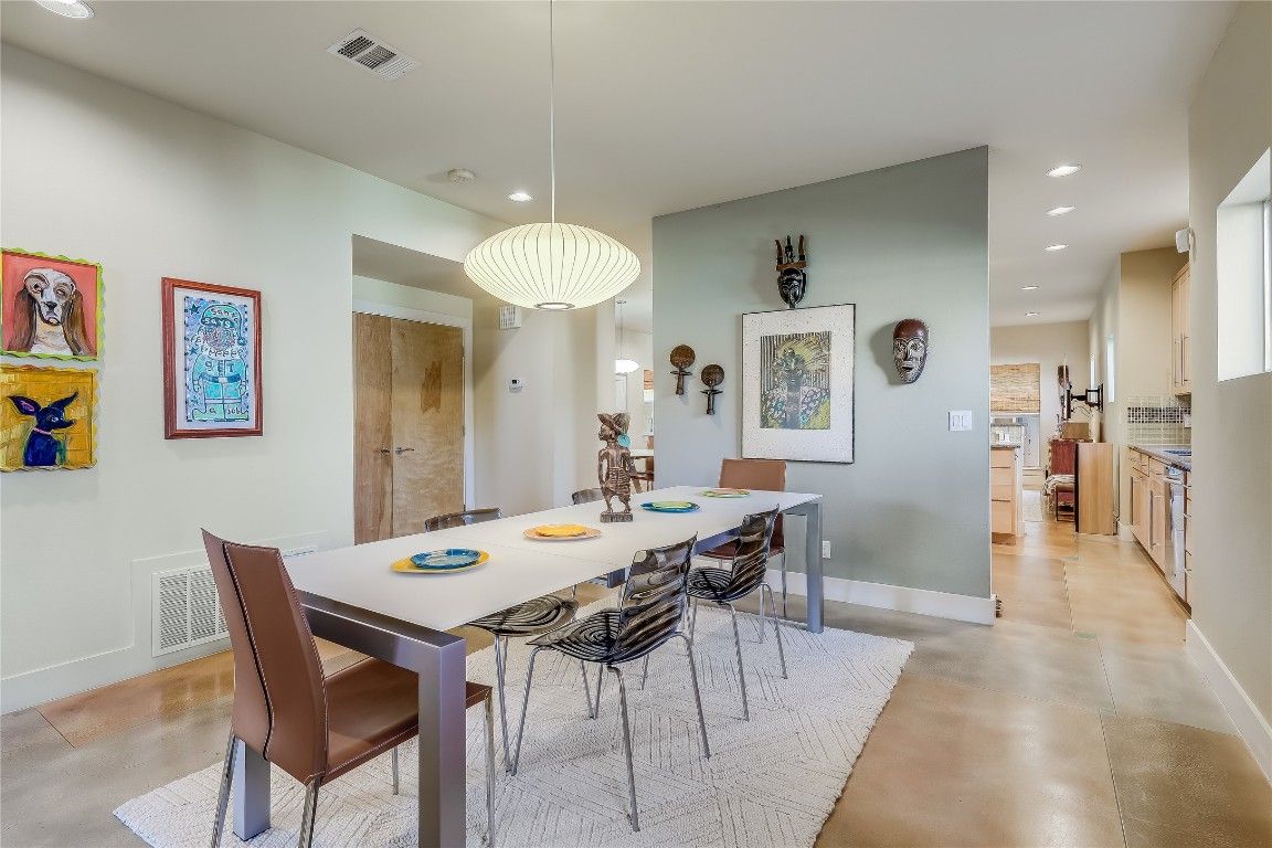 Dining room, Interior, Pendant Lights, Recessed Lighting