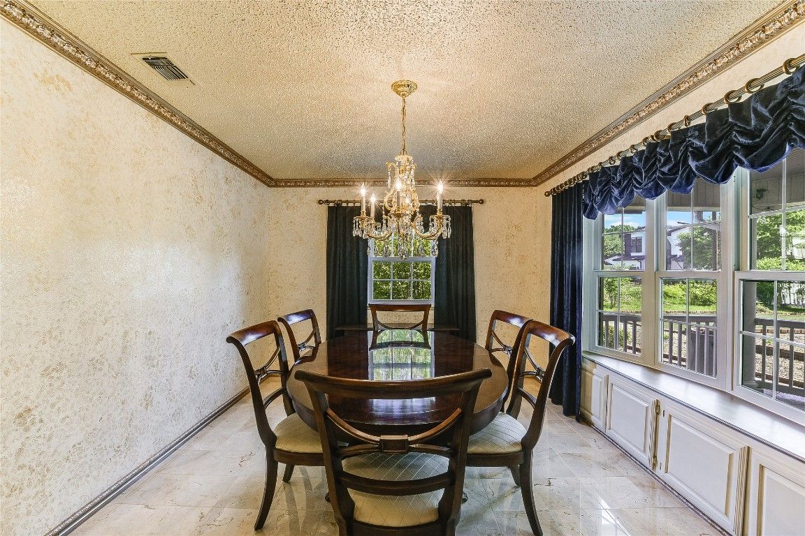 Chandelier, Dining room, Interior