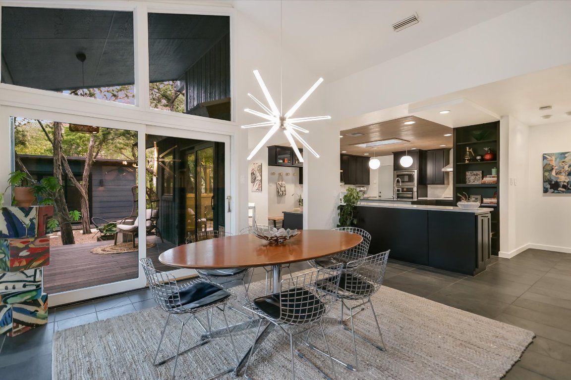 Dining room, Interior, Kitchen, Pendant Lights, Recessed Lighting, Stainless Steel Appliances