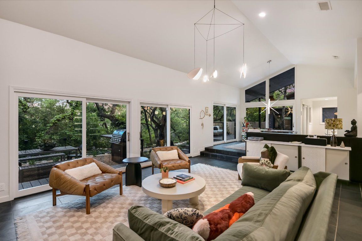 Interior, Living room, Pendant Lights, Recessed Lighting, Wood Texture Flooring