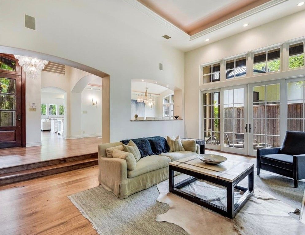 Chandelier, Interior, Living room, Recessed Lighting, Wood Texture Flooring