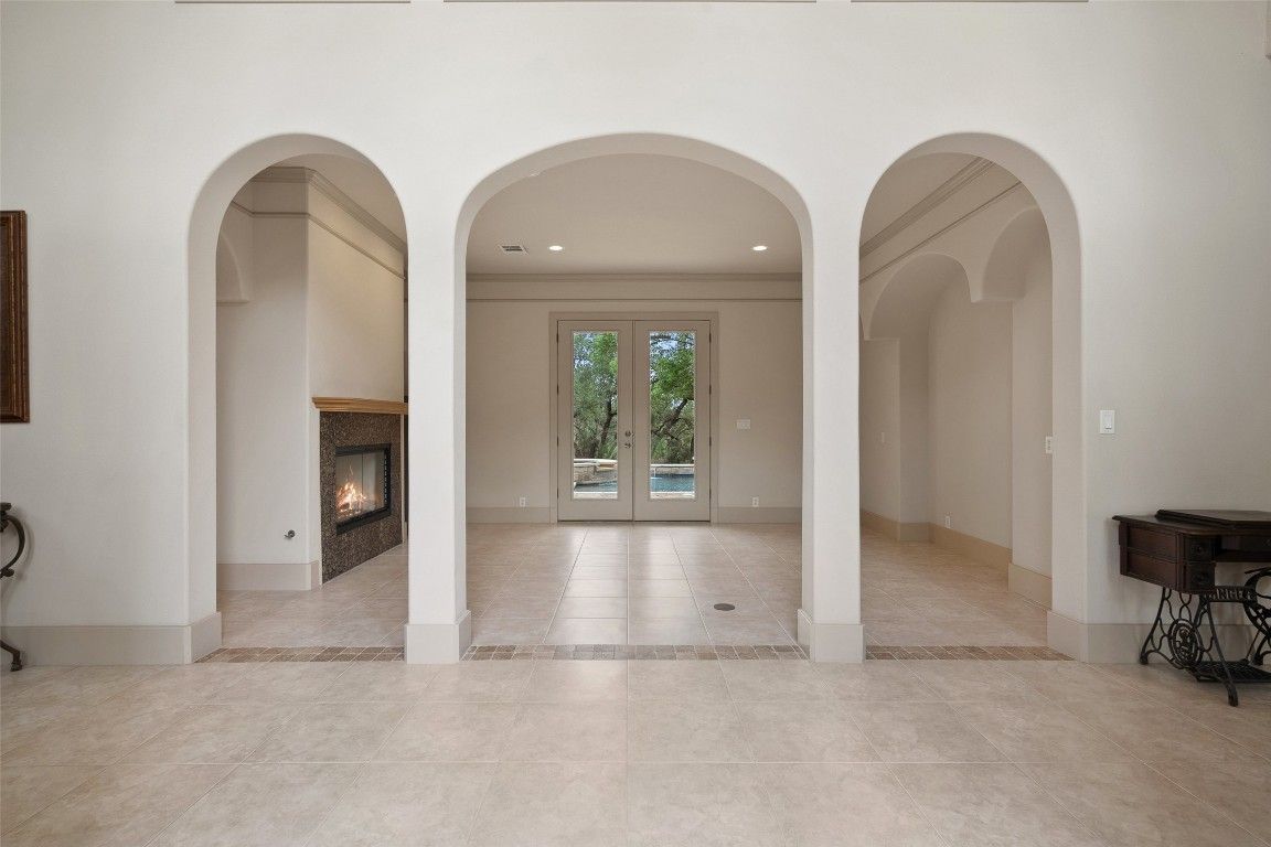 Fireplace, Interior, Recessed Lighting