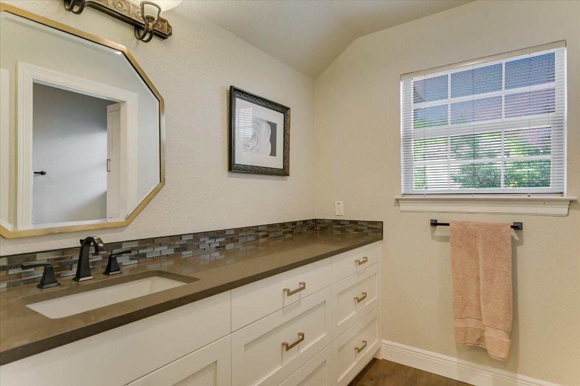 Bathroom, Dual Sink Vanities, Interior, Wood Texture Flooring
