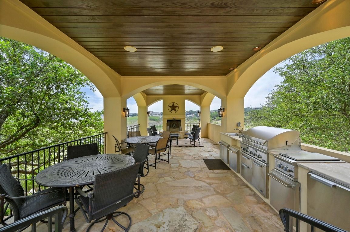 Exterior, Fireplace
