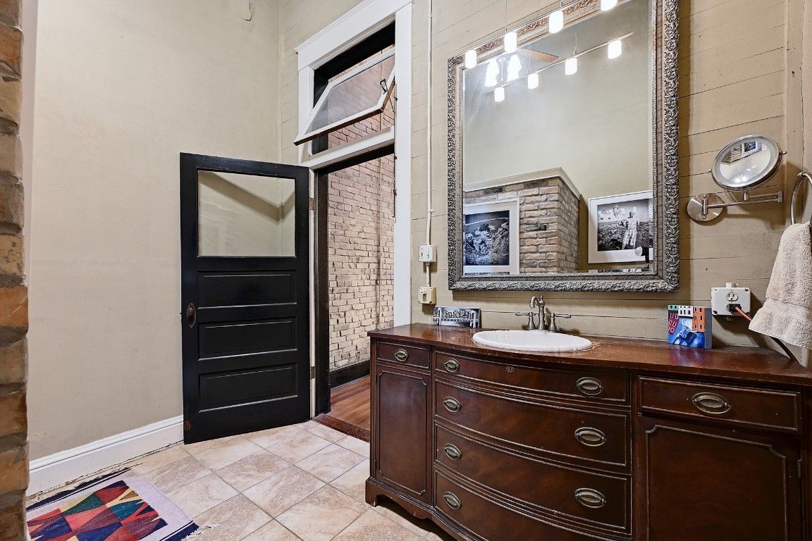 Bathroom, Interior, Stone Walls