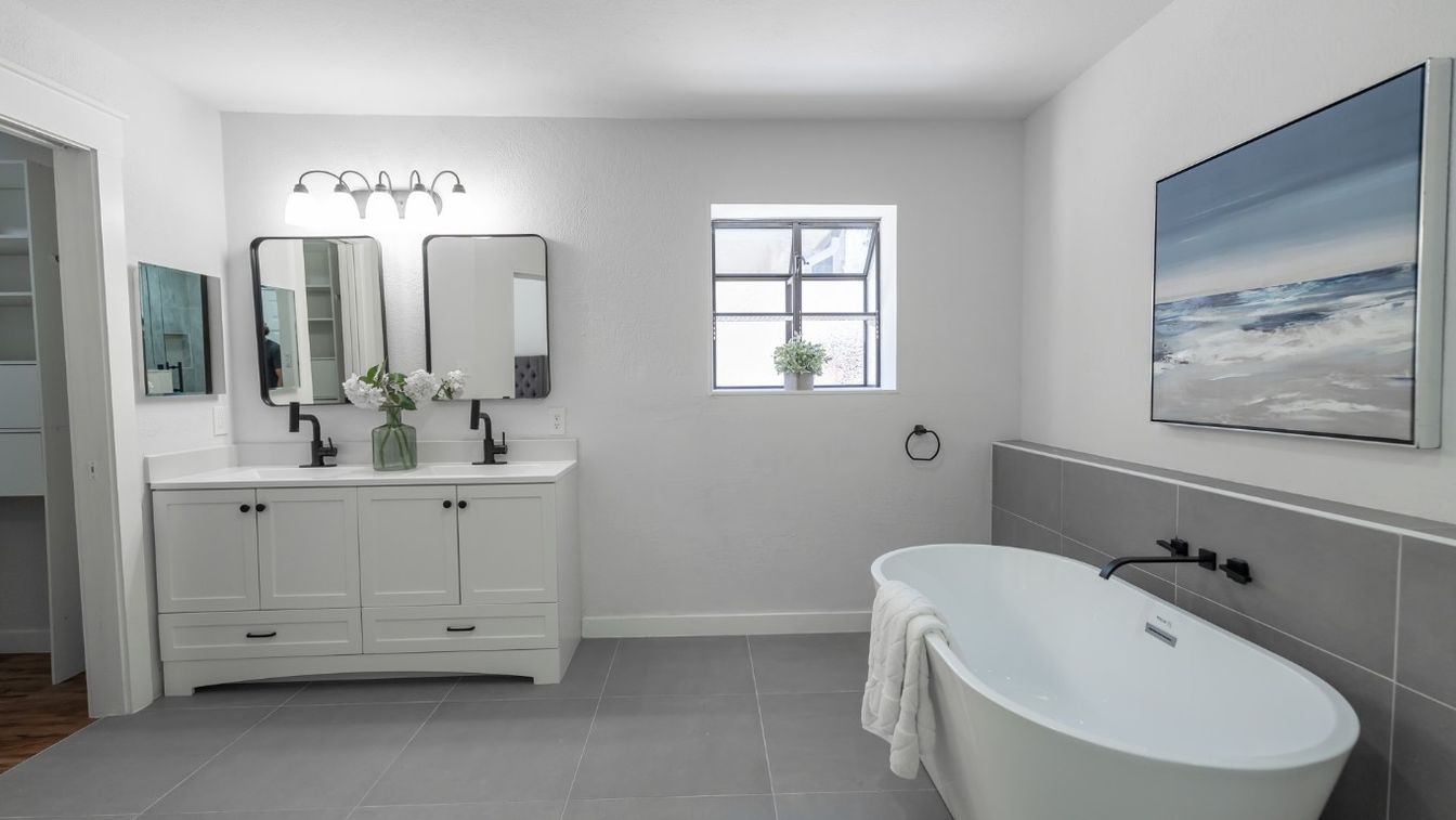 Bathroom, Dual Sink Vanities, Free Standing Baths, Interior
