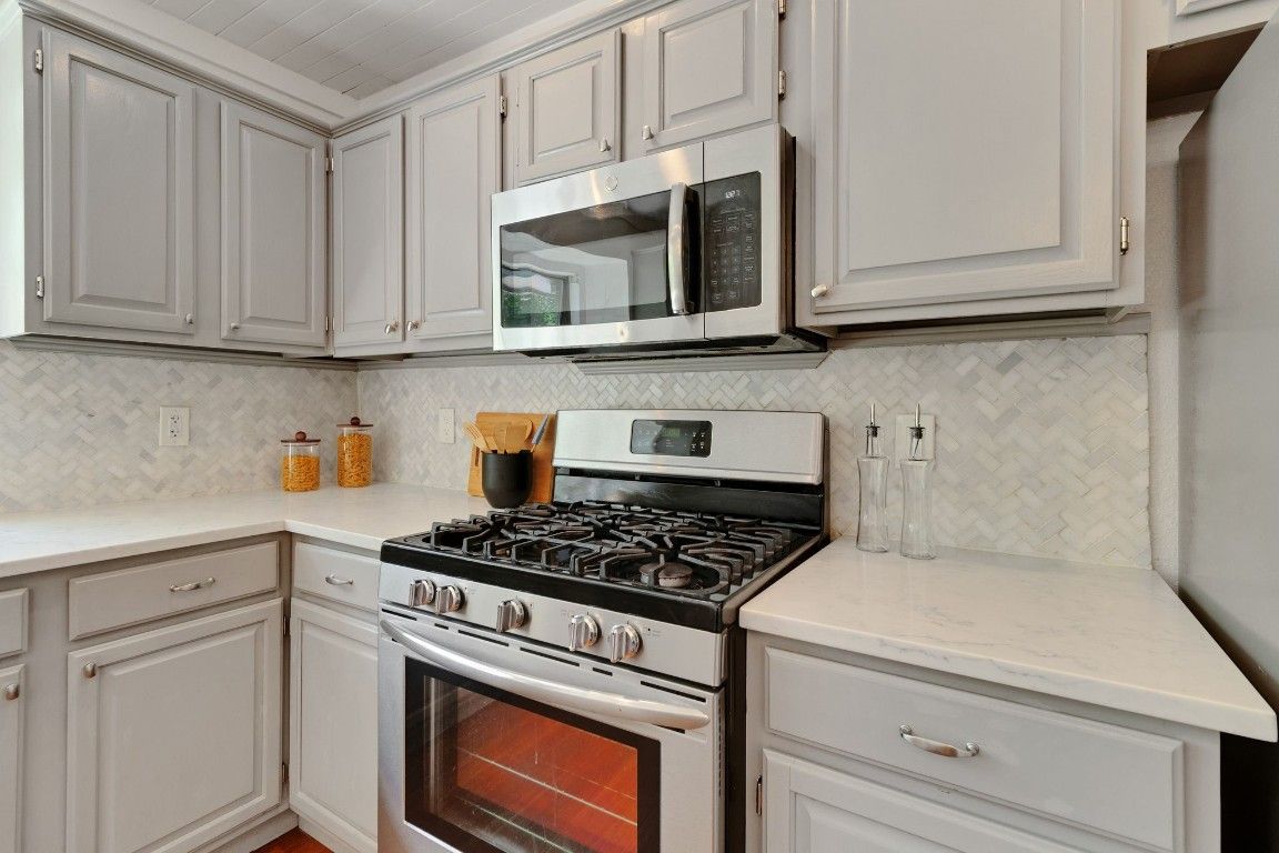 Interior, Kitchen, Stainless Steel Appliances