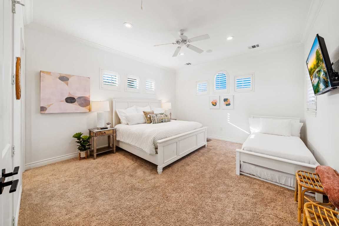 Bedroom, Interior, Recessed Lighting