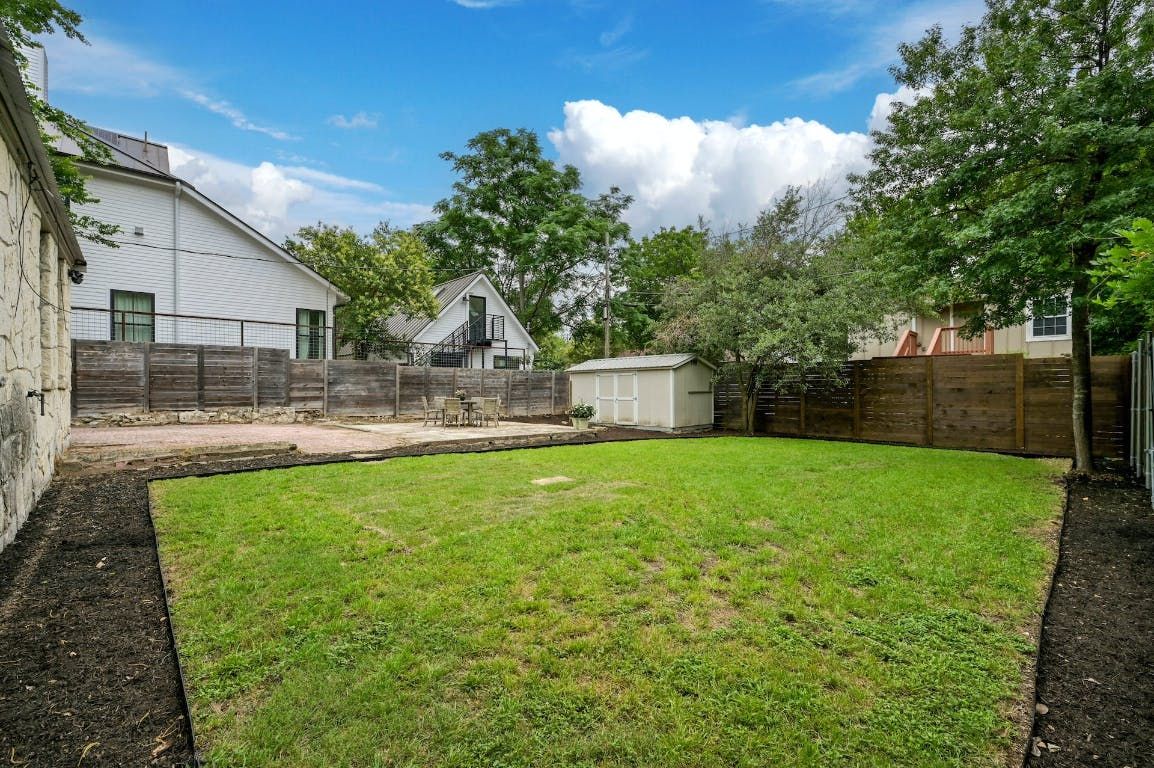 Backyard, Exterior