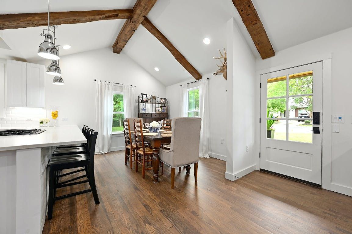 Dining room, Interior, Pendant Lights, Recessed Lighting, Wooden Beams, Wood Texture Flooring