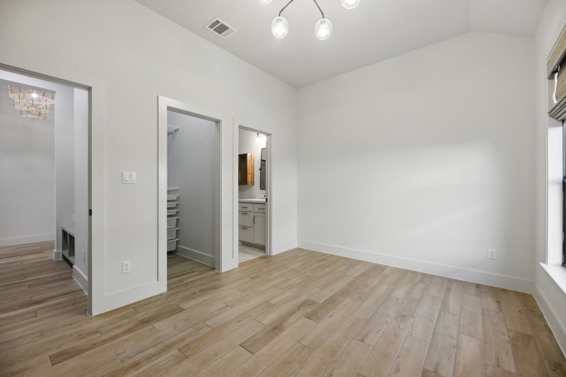 Empty room, Interior, Pendant Lights, Wood Texture Flooring