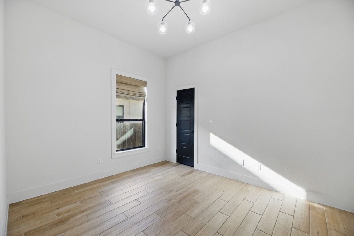 Empty room, Interior, Pendant Lights, Wood Texture Flooring